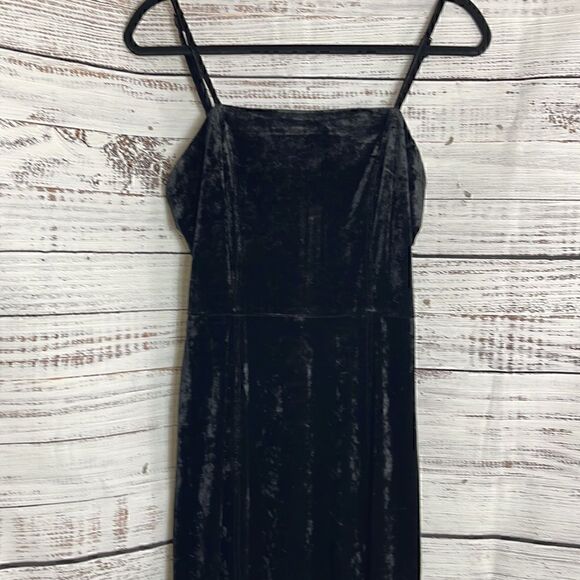 Mo:vint New York Dress Womens Sz Small velvet Black spaghetti strap Boho Gothic - Picture 5 of 12